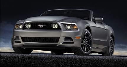 2013_Mustang_V8