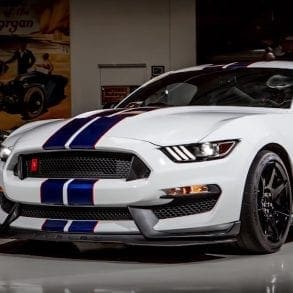 Video: 2015 Ford Mustang Shelby GT350R - Jay Leno's Garage